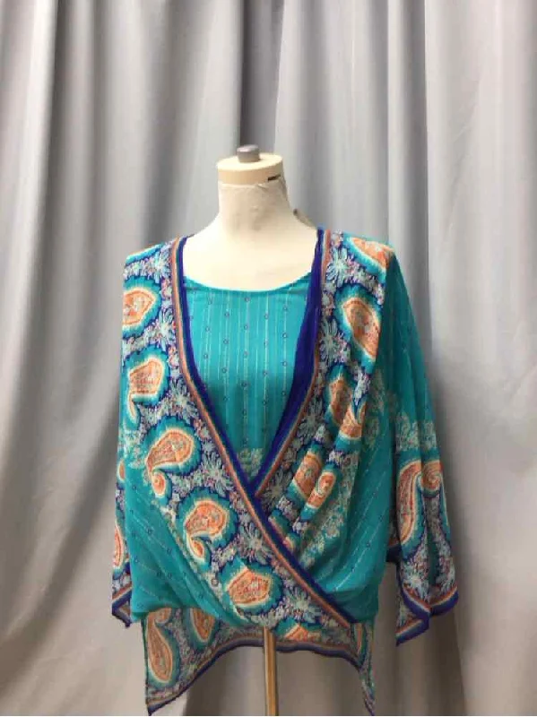 CHICOS SIZE MEDIUM Ladies BLOUSE