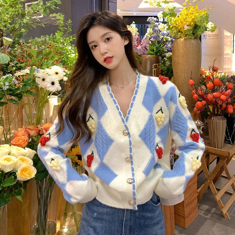 KittenAlarm - Long Sleeve V-Neck Fruits Pattern Sweater