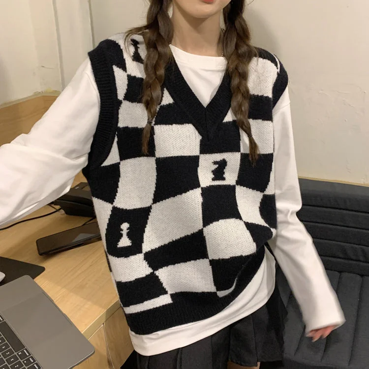 KittenAlarm - Loose Chess Plaid V-Neck Vest Sweater